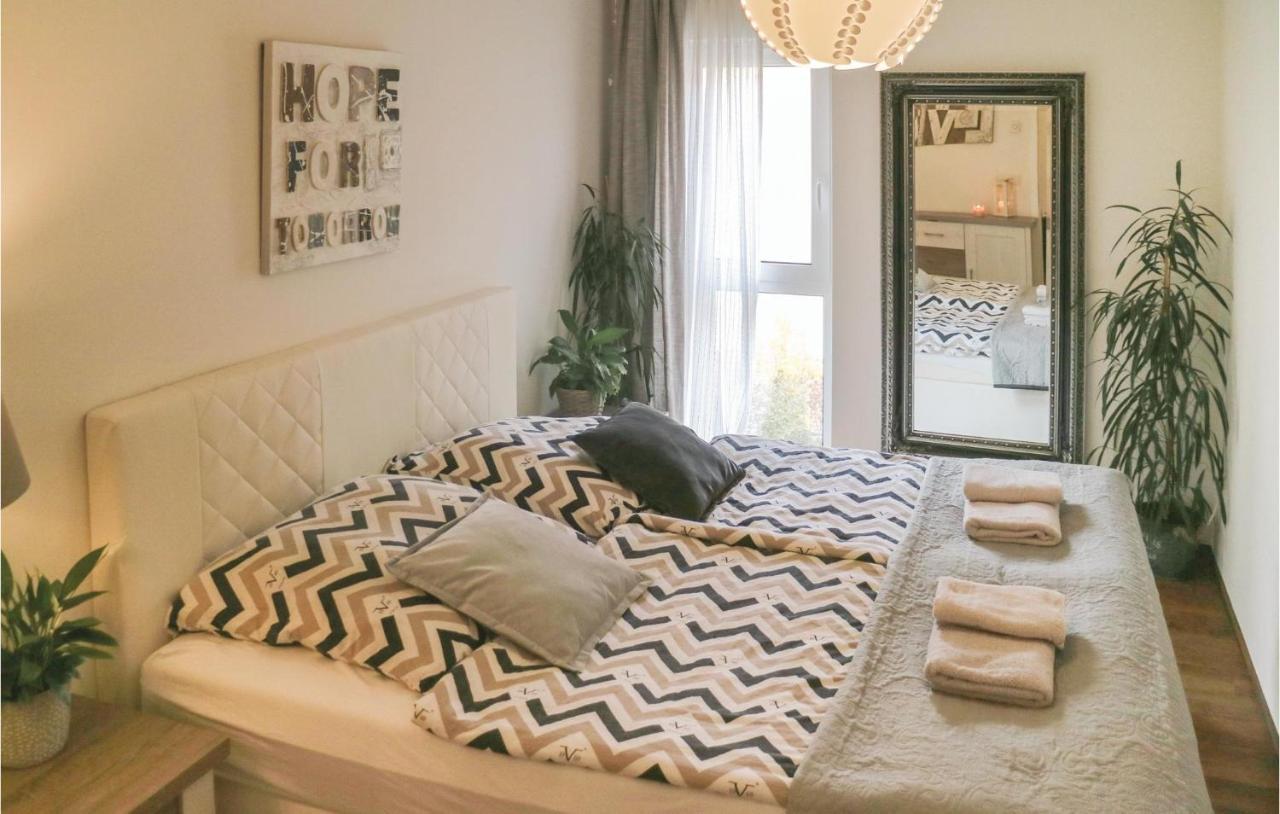 Gorgeous Apartment In Barth With Kitchen ภายนอก รูปภาพ