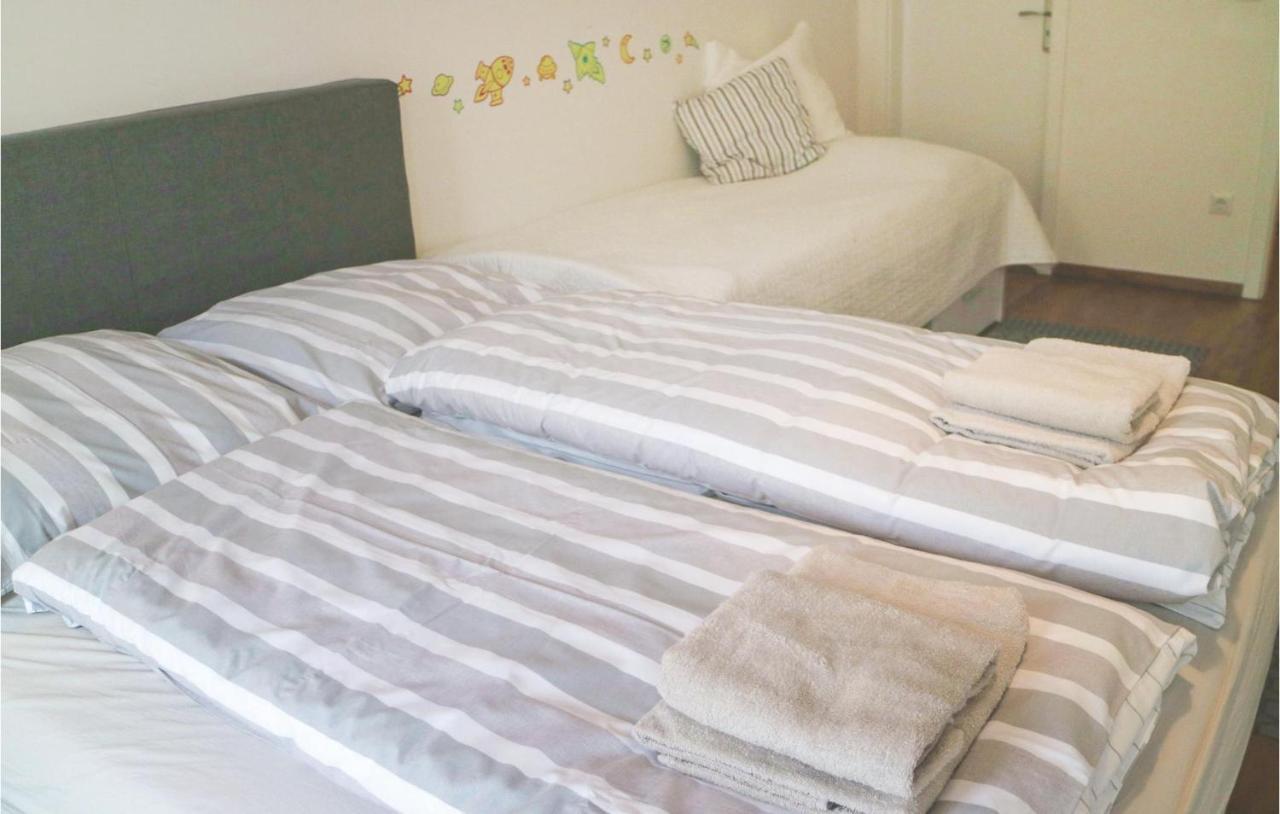 Gorgeous Apartment In Barth With Kitchen ภายนอก รูปภาพ